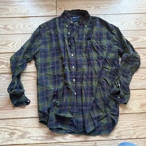 Ralph Lauren Blaire button down 100% cotton size m - small bleach stain in pic